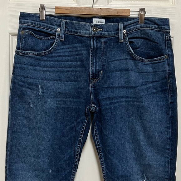 Hudson Distressed Blue Jeans in Excellent Used Condition. - Picture 3 of 9